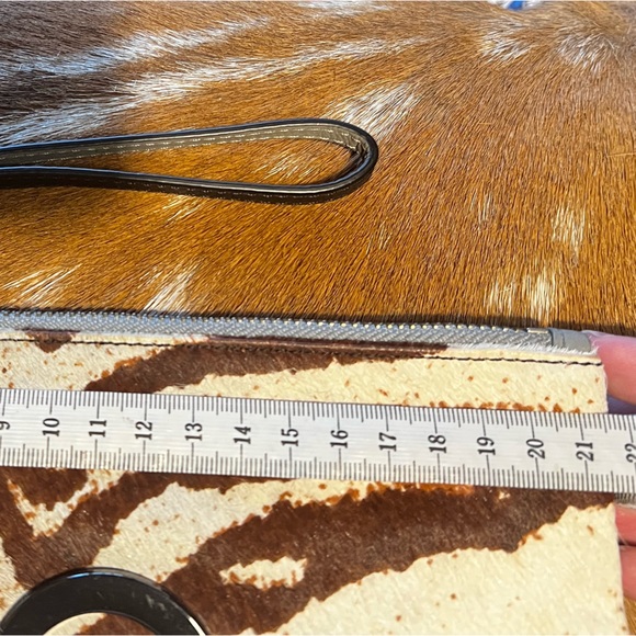 Mimco pouch. New without tags. Cow hide. Brown  /white. Fabulous new condition - Picture 10 of 10